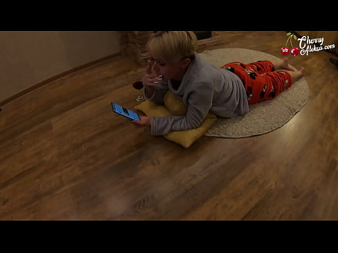 ❤️ පිස්සු බ්ලොන්ඩ් විශාල ඩික් උරා බොන අතර එය මතට පැන්නේය - ගුද සංසර්ගය රුසියානු අසභ්‍ය අපෙන්% si.mouthporn.ru% ☑